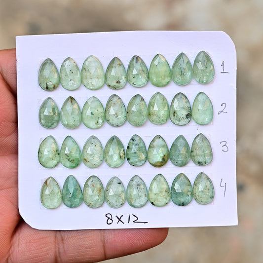 53,5 ct grüner Kyanit, glatter Cabochon, 9 x 7 mm – 8 x 16 mm, gemischte Form, Edelstein der Güteklasse AA, Paket, insgesamt 11 Stück