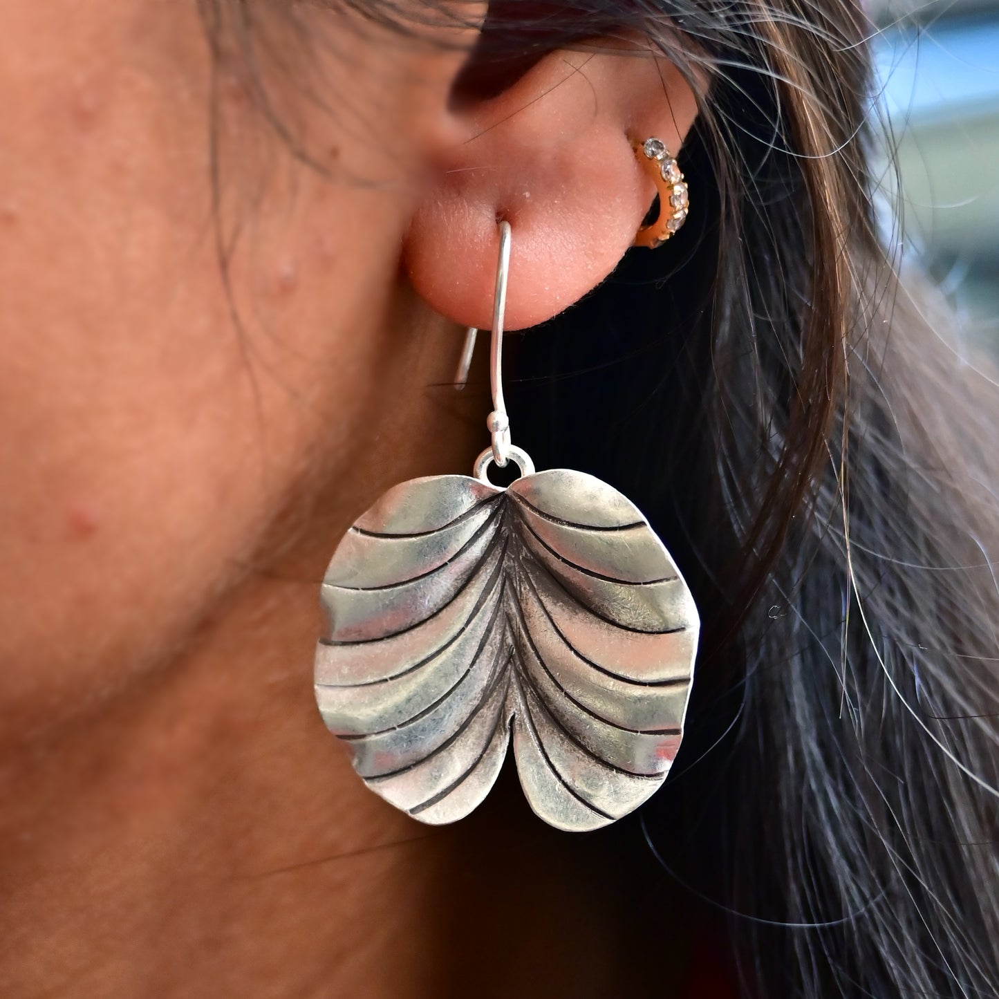 Mandarm leaf earring