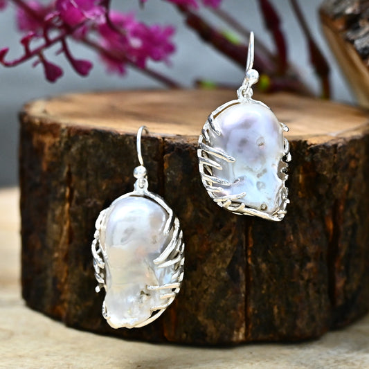 Baroque Pearl Claw Earrings!