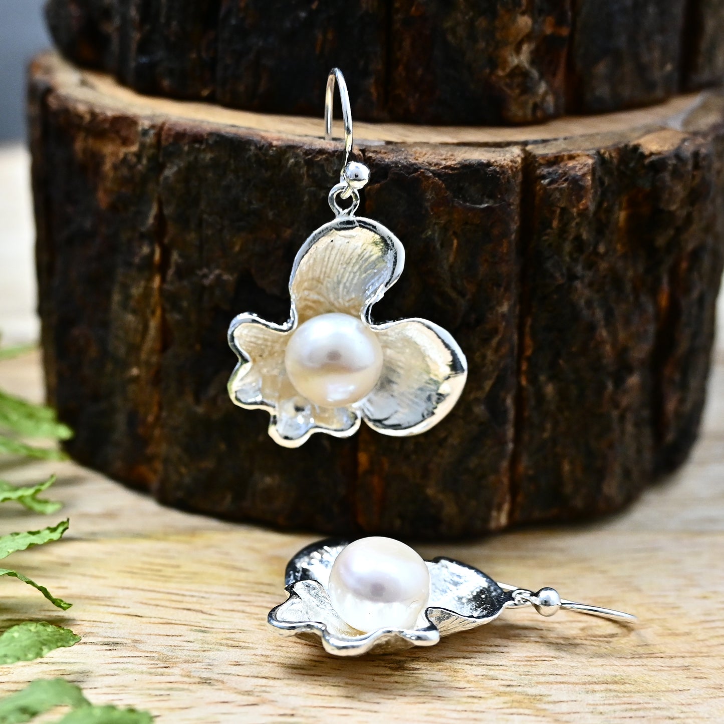 Flower with Pearl Earrings! 🌸✨