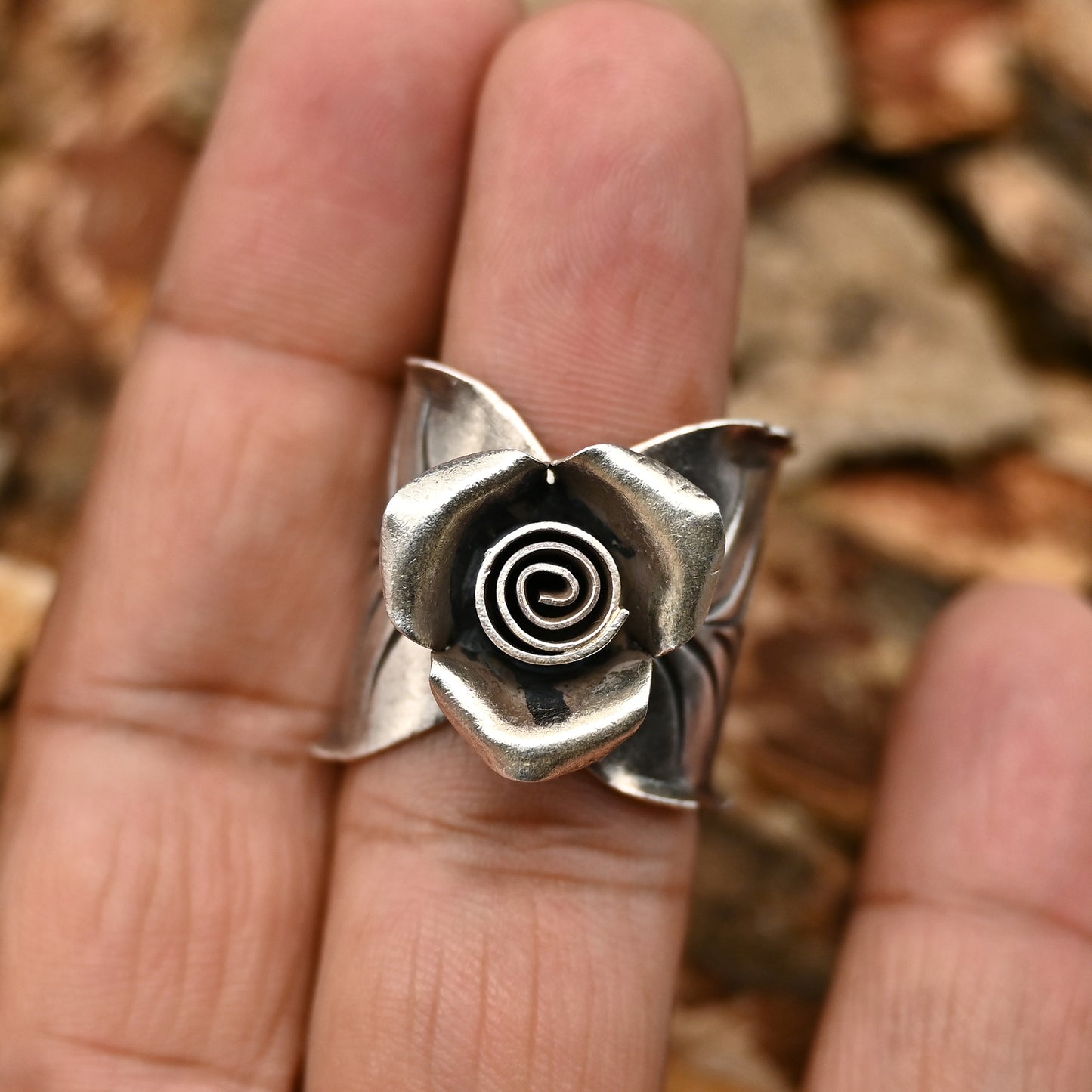 Rose Leaf Ring! 🌹🍃
