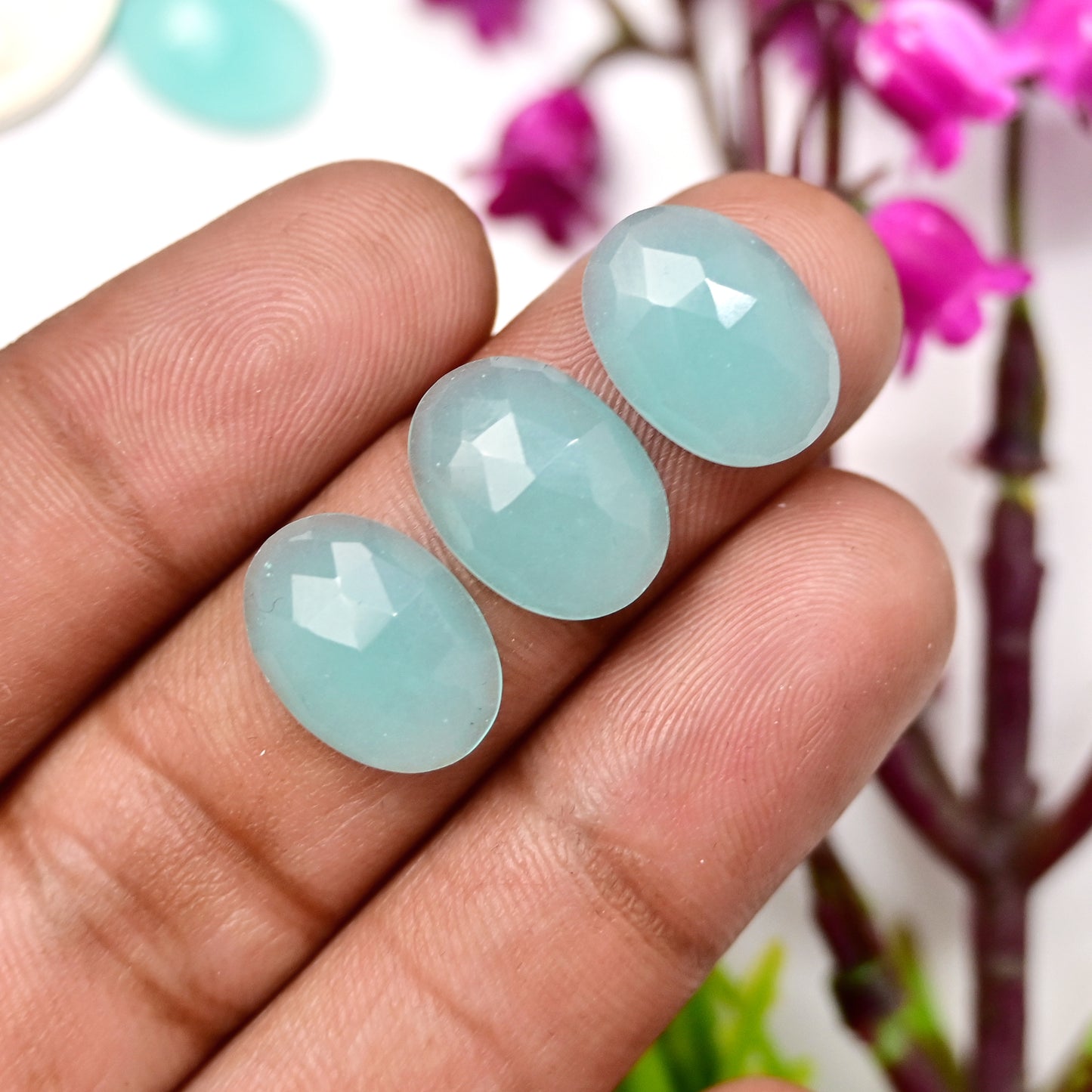 40,5 Karat Aquamarin-Chalcedon, Rosenschliff, 10 x 14 mm, ovale Form, Edelstein der Güteklasse AA, Paket – insgesamt 10 Stück