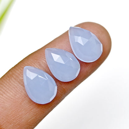 42,60 ct blauer Chalcedon im Rosenschliff, 8 x 12 mm, Tropfenform, Edelsteinklasse AA, Paket – insgesamt 15 Stück