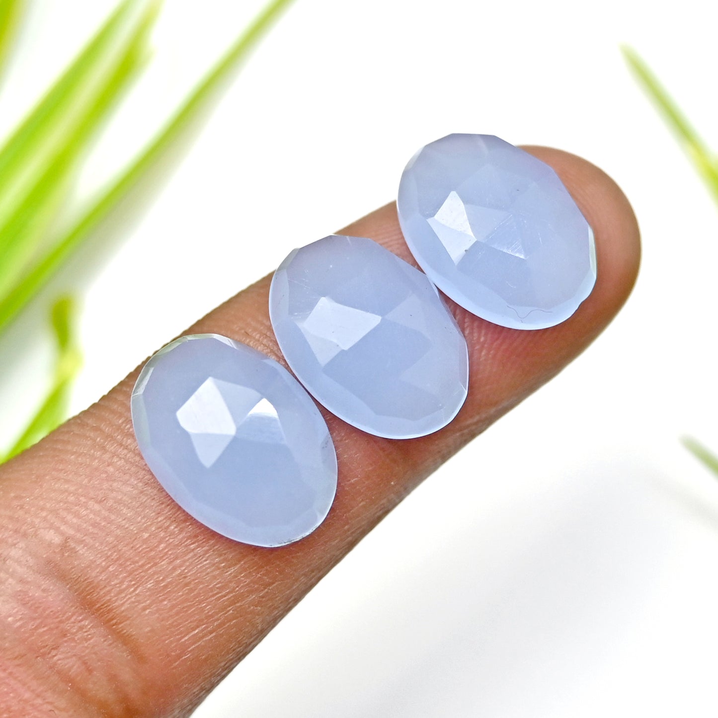 44,75 ct blauer Chalcedon im Rosenschliff, 10 x 14 mm, ovale Form, Edelstein der Güteklasse AA, Paket – insgesamt 10 Stück