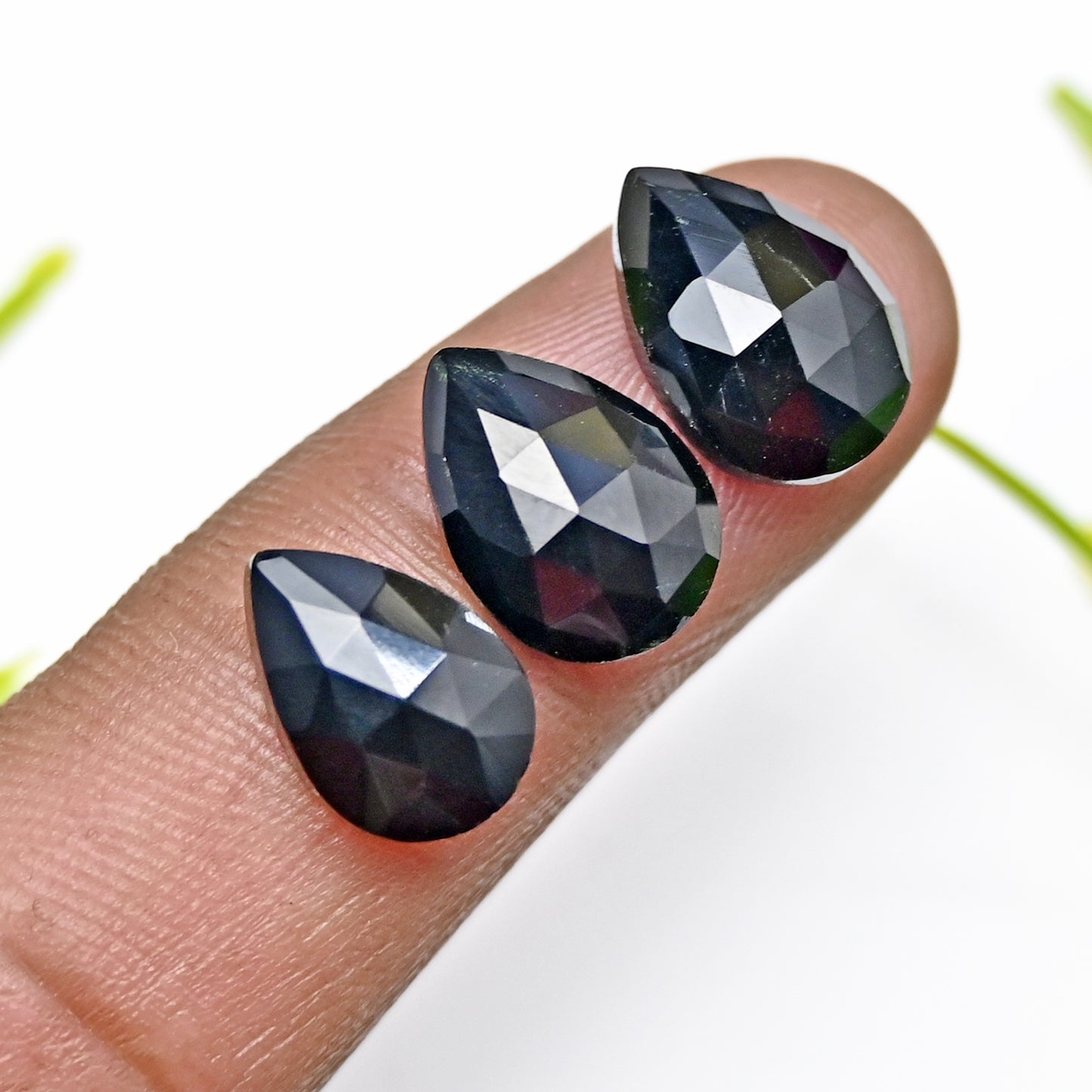 51,45 ct Schwarzer Onyx-Rosenschliff-Cabochon, 9 x 13 mm, Tropfenform, Edelsteinpaket der Güteklasse AA, insgesamt 15 Stück