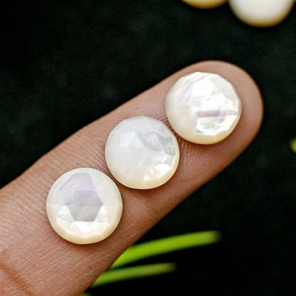 52,95 ct Perlmutt-Cabochons im Rosenschliff, 10 mm, kalibriert, runde Form, Edelsteinpaket der Güteklasse AA, insgesamt 15 Stück