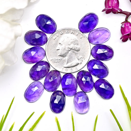 48,15 ct natürlicher Amethyst 8 x 12 mm kalibrierter Cabochon im Rosenschliff, ovale Form, Edelsteinpaket der Güteklasse AA, insgesamt 15 Stück