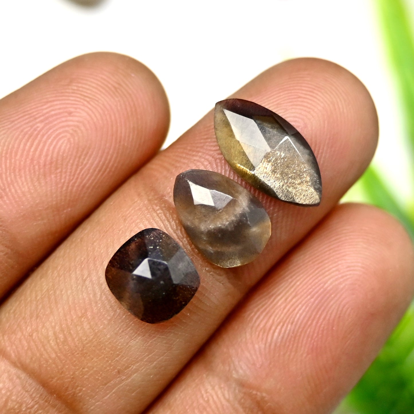 19,35 ct Afrikanischer Goldglanz-Mondstein-Rosenschliff-Cabochon 7 x 14 mm – 6 x 9 mm, Edelsteinpaket der Güteklasse AA – insgesamt 10 Stück