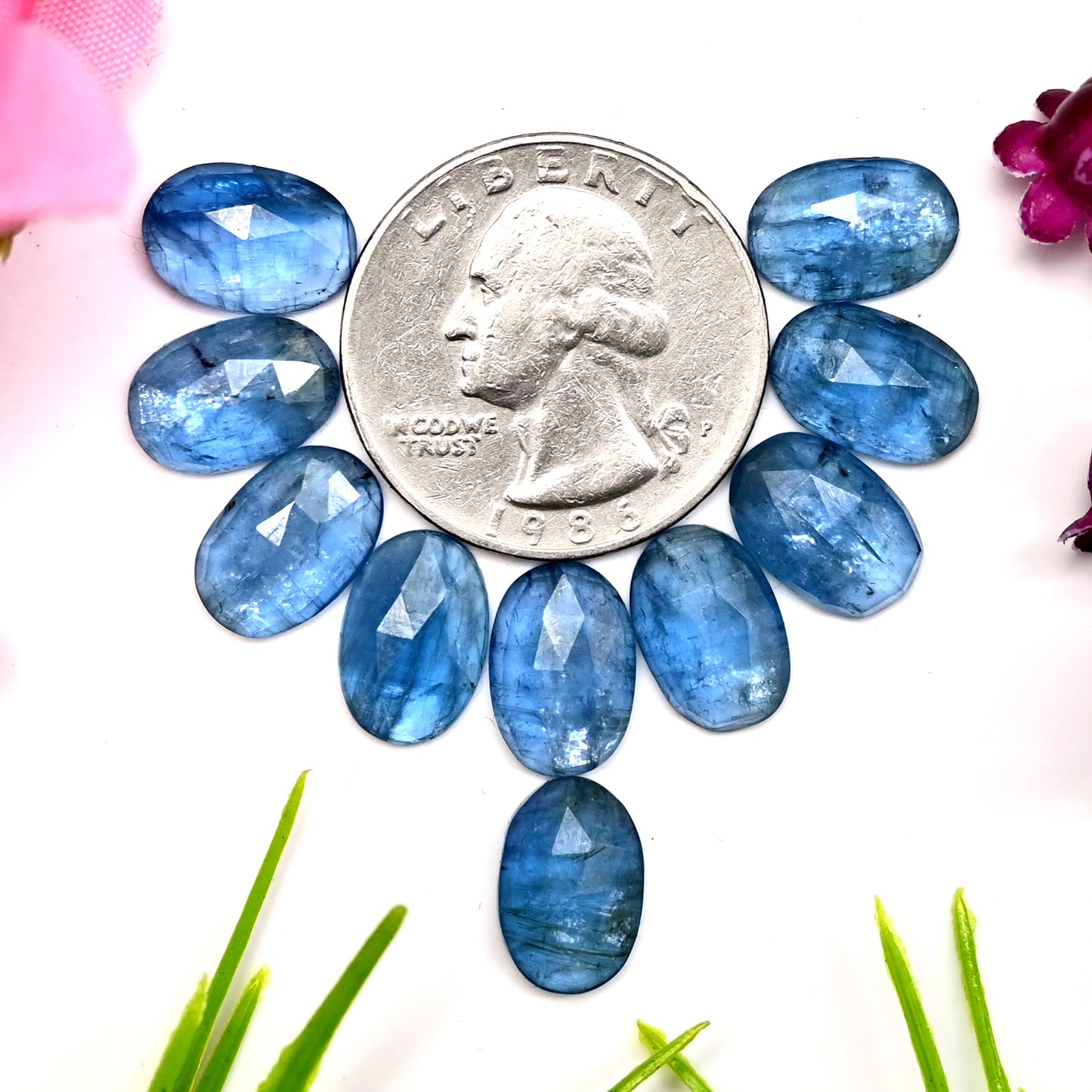 32,80 ct. Aquamarin-Kyanit, 8 x 12 mm, Rosenschliff, ovale Form, Edelsteinklasse AA, Paket – insgesamt 10 Stück