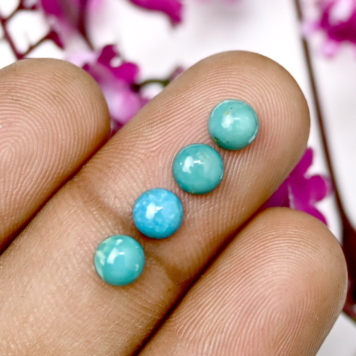 10.9cts Kingman Turquoise Smooth Cabochons Round shape 5mm AA Grade Loose Gemstone - Total 25 pcs