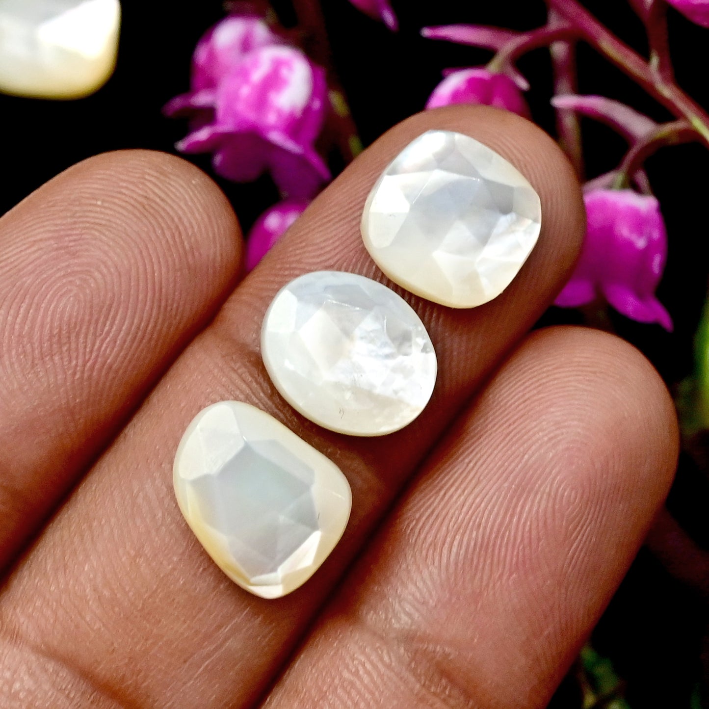 31.1 cts Mother of Pearl Rose Cut Cabochons 9x12mm - 11x15mm Freeform Shape AA Grade Gemstone Parcel -Total 10 Pcs