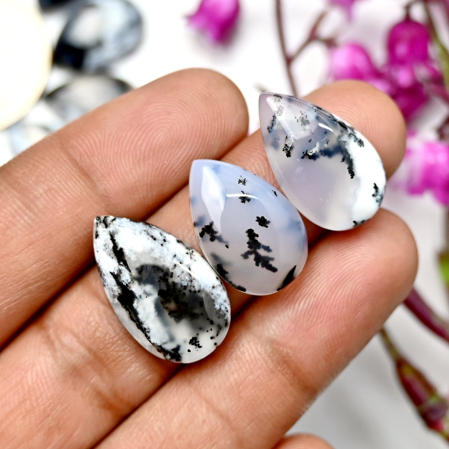 77.30cts Dendritic Agate 14x21mm - 10x15mm Smooth Cabochon Pear Shape AA Grade Gemstone Parcel -Total 13 Pcs