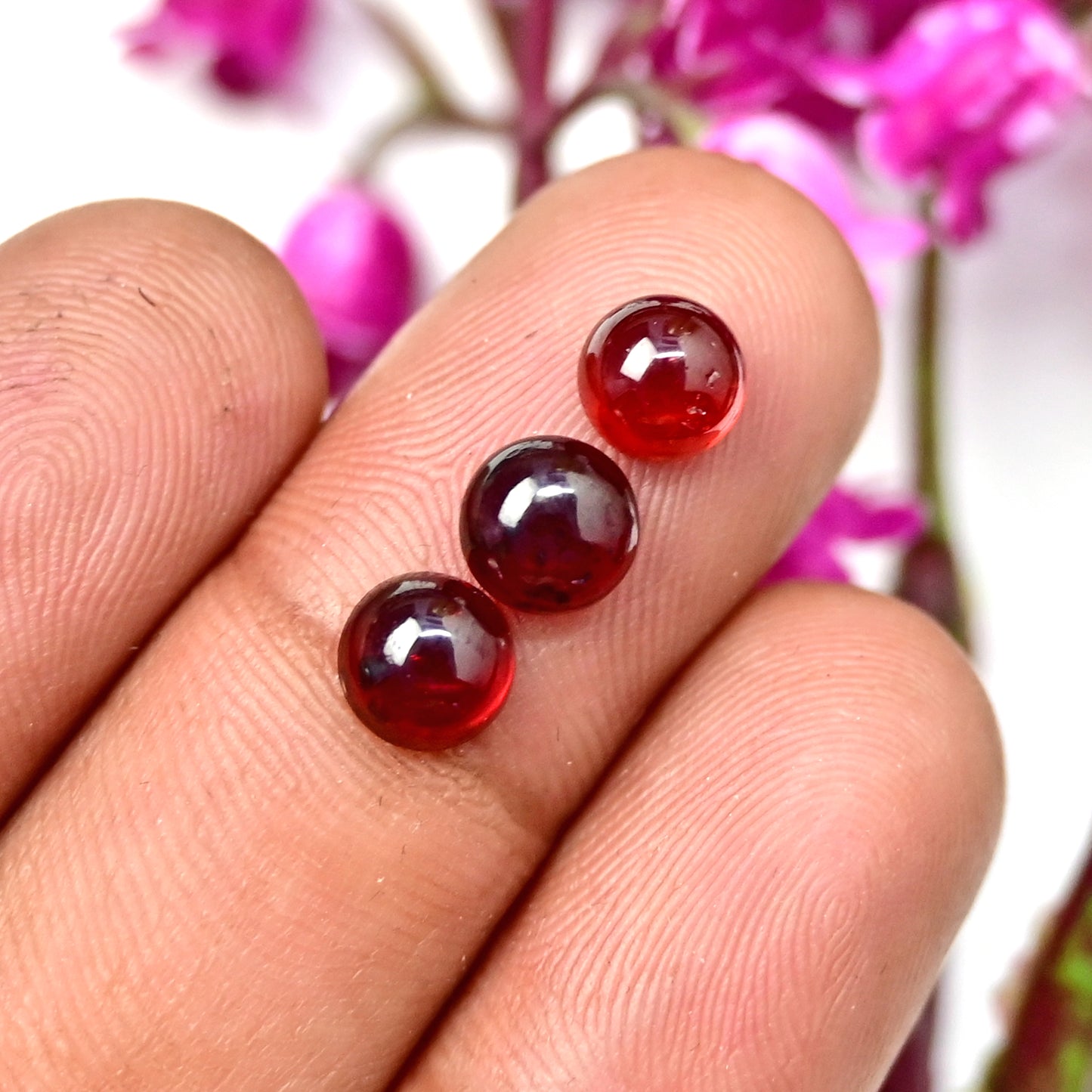 38.9cts Mozambique Garnet Smooth Cabochon 5x7mm - 6x8mm AA Grade Gemstone Parcel - Total 30 Pcs