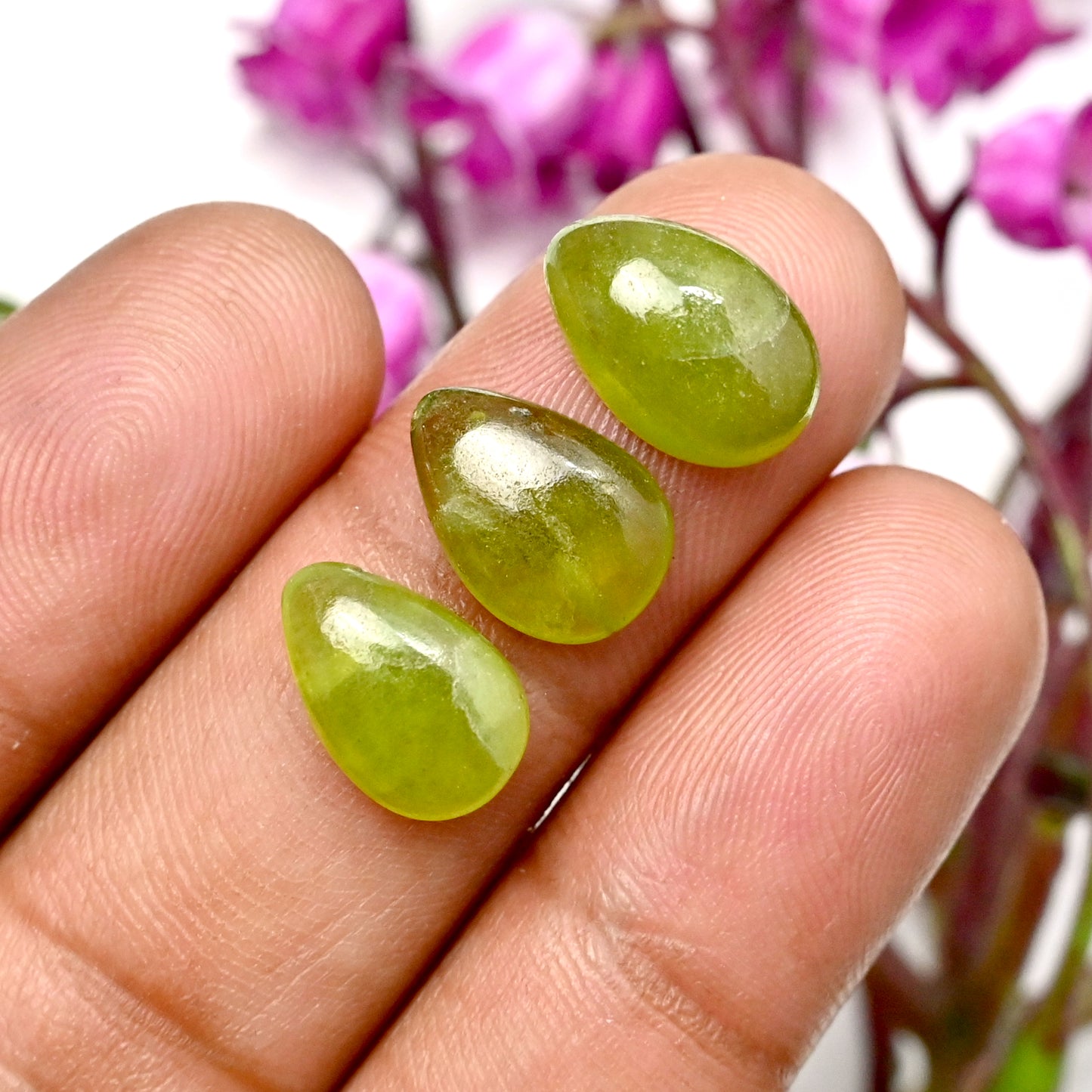 39.1cts Vesuvianite Smooth Cabochon 8x12mm - 9x13mm AA Grade Gemstone Parcel - Total 10 Pcs