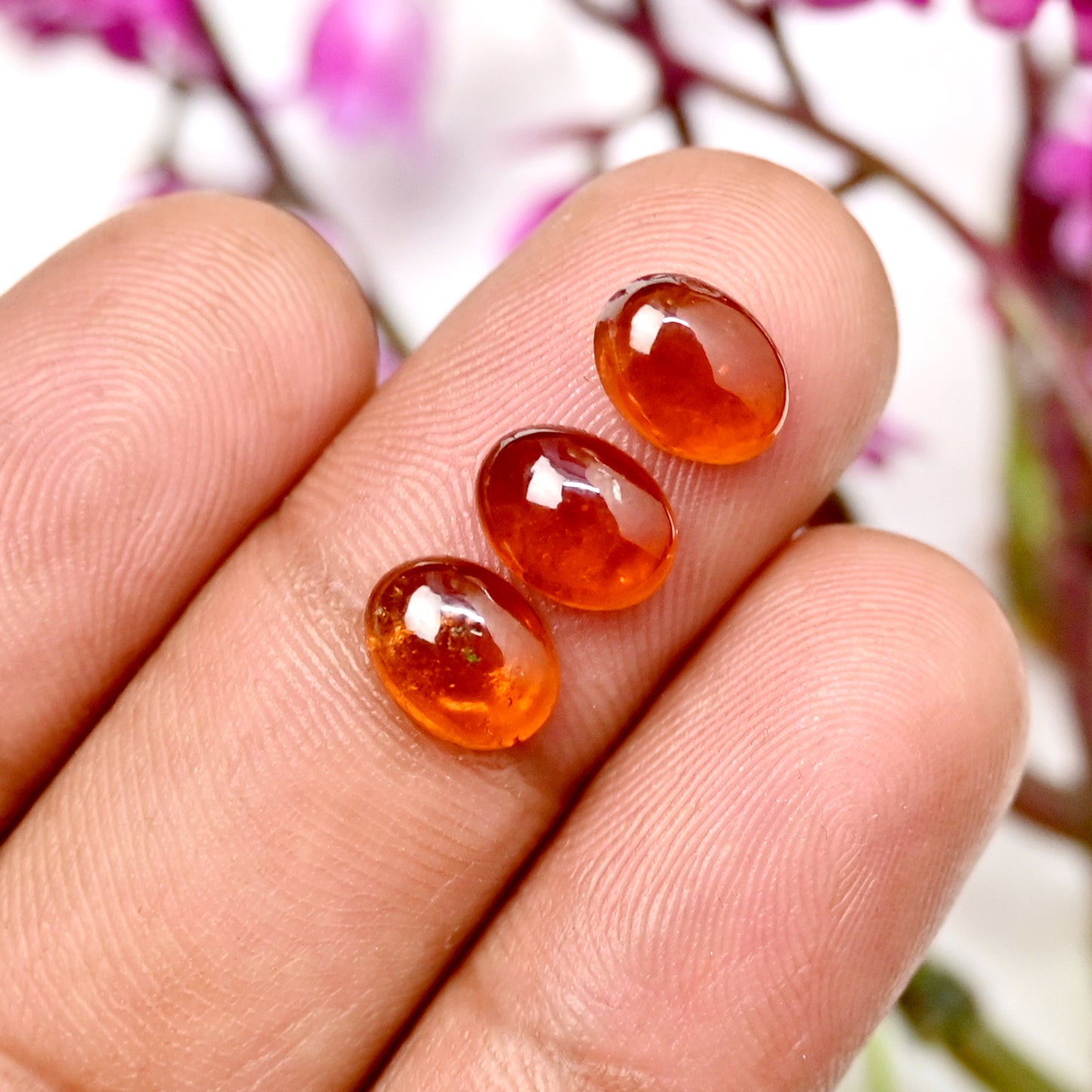 35,85 ct Spessartin-Granat, glatter Cabochon, 6 x 8 mm, Edelsteinpaket der Güteklasse AAA – insgesamt 20 Stück