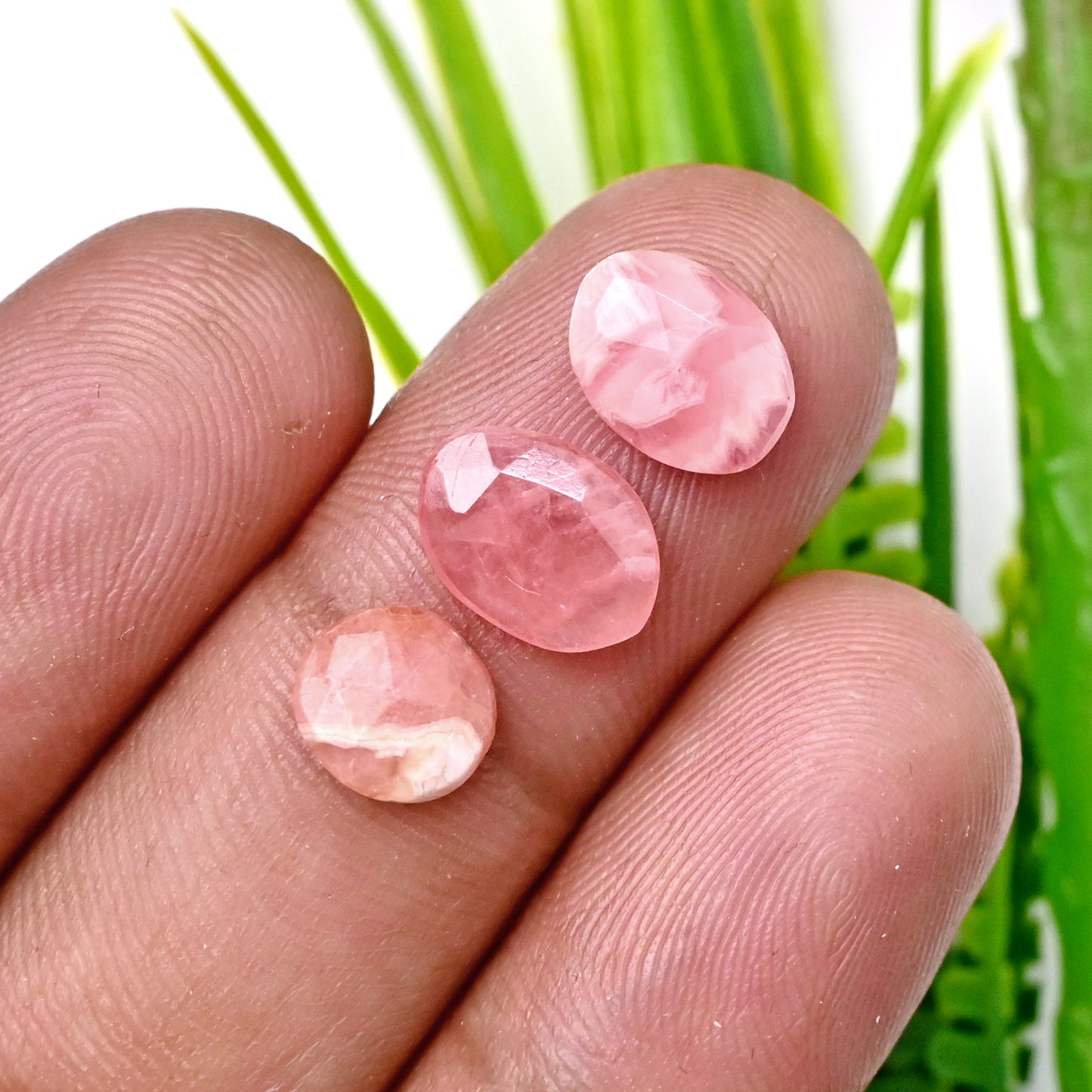 48,35 ct Rhodochrosit, Rosenschliff, Freiform, 6 x 9 mm – 11 x 13 mm, loser Edelstein der Güteklasse AA, insgesamt 20 Stück