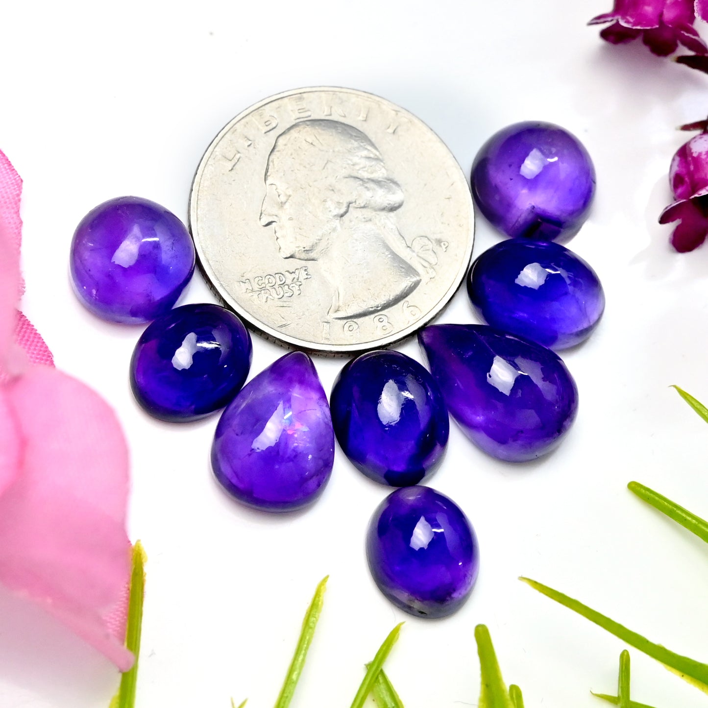 39,95 ct natürlicher Amethyst 9 x 11 mm – 10 x 15 mm glatter Cabochon, freie Form, AA-Qualität, Edelsteinpaket, insgesamt 8 Stück