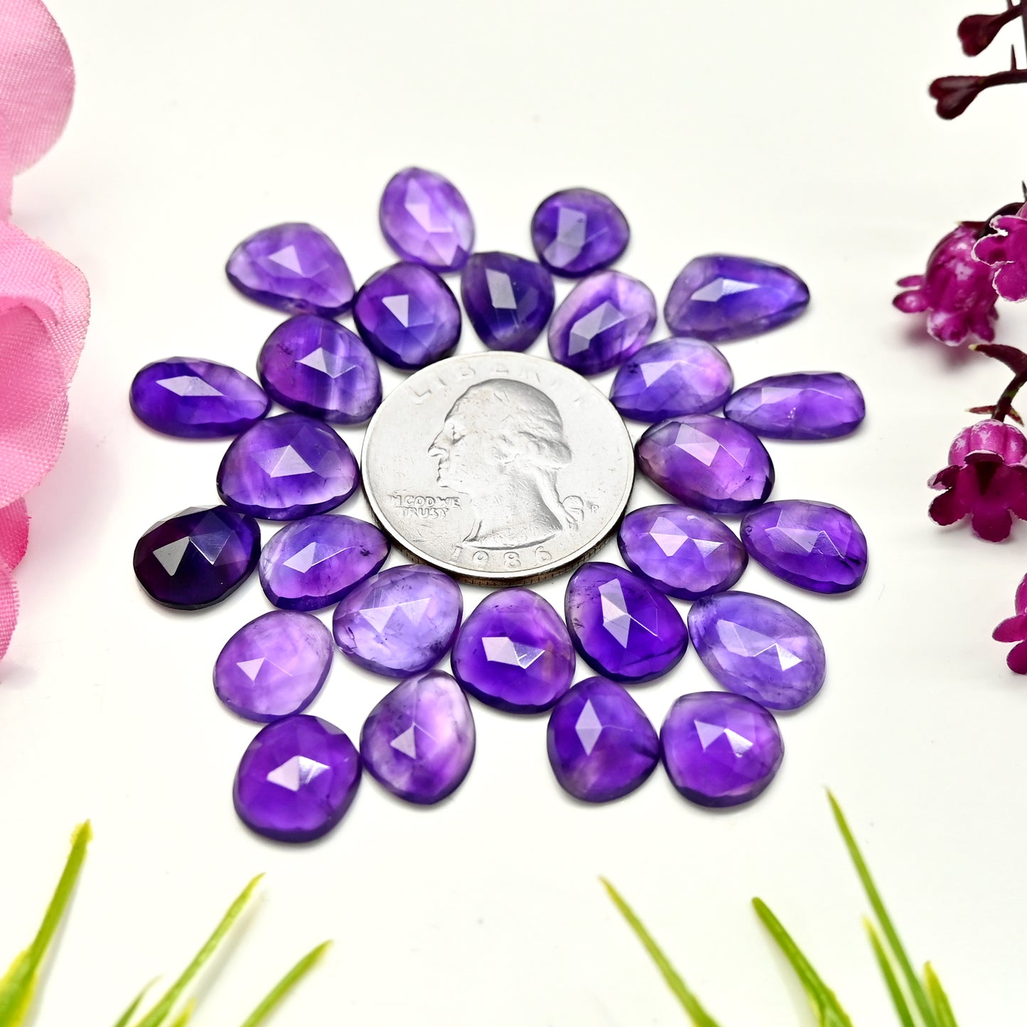 79,05 ct natürlicher Amethyst 7 x 13 mm – 10 x 13 mm Rosenschliff-Cabochon, freie Form, Edelsteinpaket der Güteklasse AA, insgesamt 26 Stück