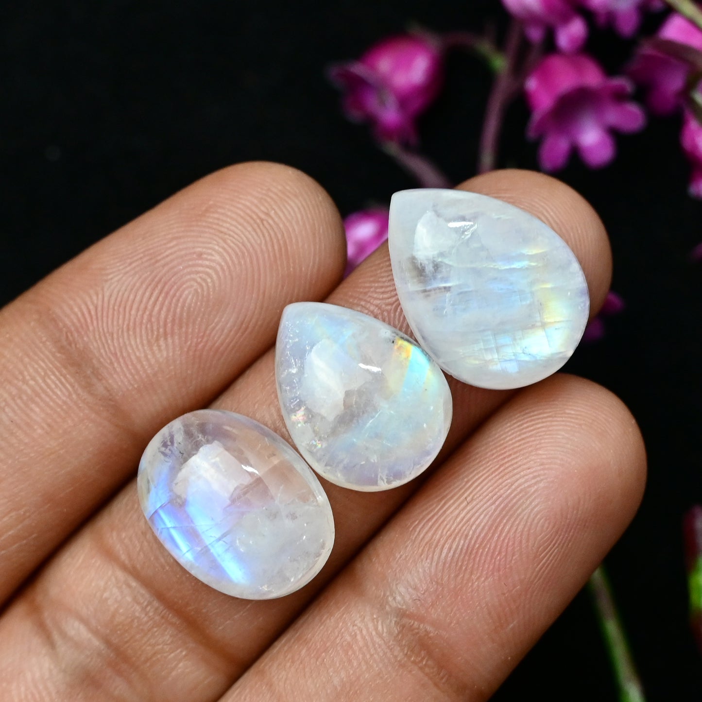 41,2 ct Regenbogen-Mondstein, glatte Cabochons, 14 x 20 mm – 12 x 16 mm, gemischte Form, Edelsteinpaket der Güteklasse AA, insgesamt 4 Stück