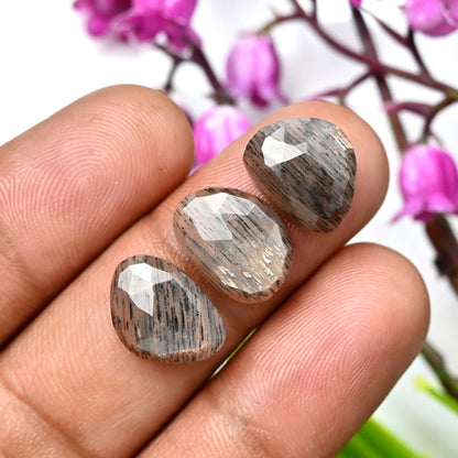 68.25cts African Gold Shine Moonstone Rosecut Cabochon 11x13mm - 9x12mm AA Grade Gemstone Parcel - Total 19 Pcs