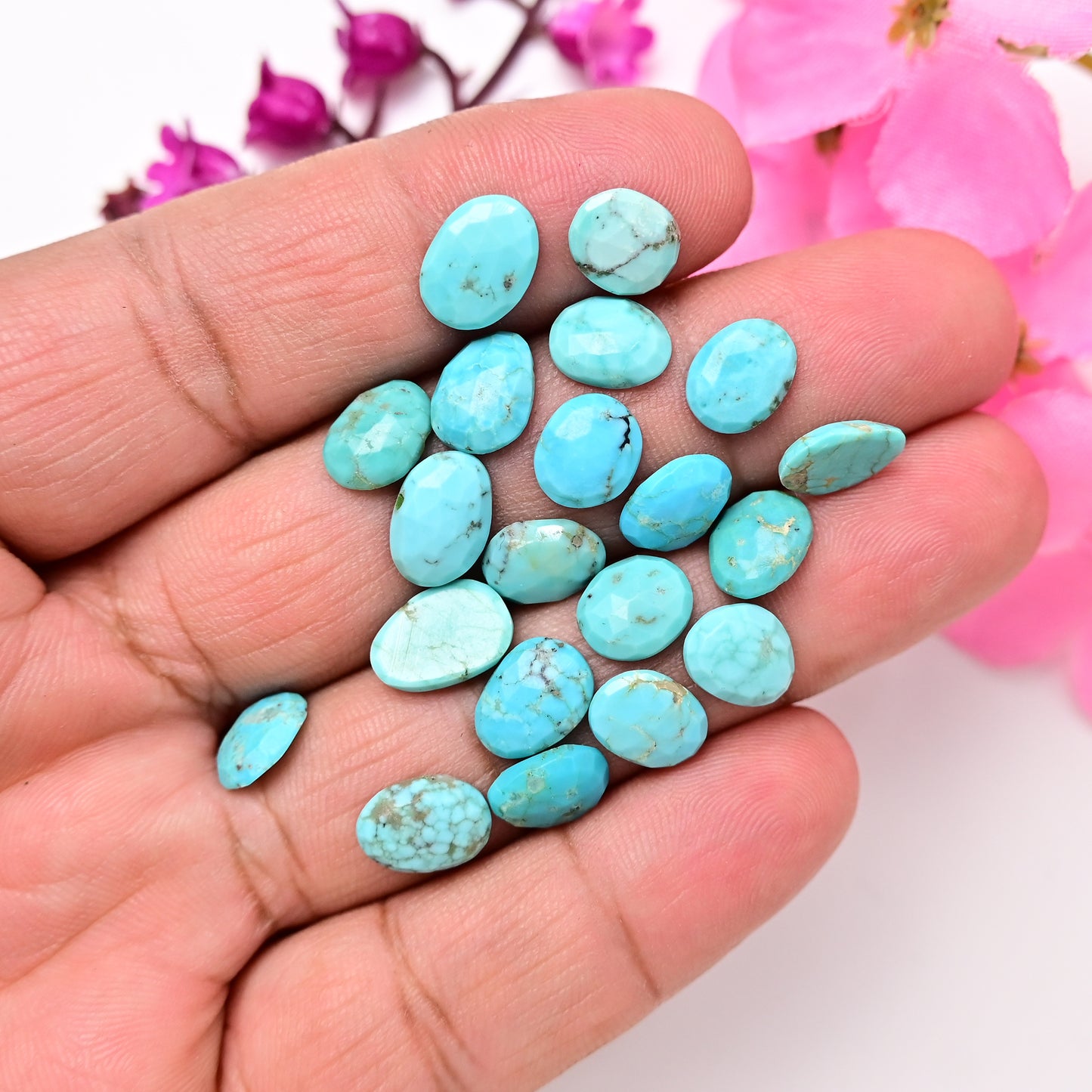 32.50cts Kingman Turquoise Smooth Cabochons Oval shape 8x12mm - 7x10mm AA Grade Loose Gemstone - Total 20 pcs