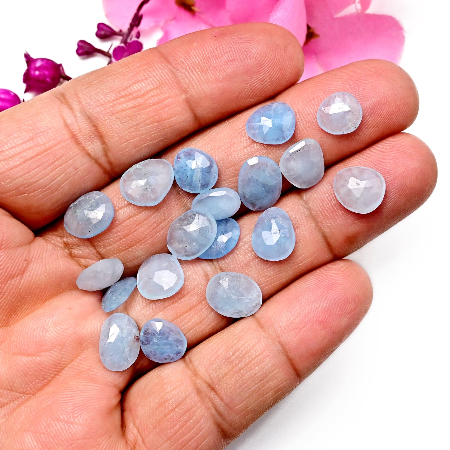 57,6 ct natürlicher Aquamarin, facettierte Cabochons, 10 x 13 mm – 14 x 17 mm, Freiform, Edelsteinpaket der Güteklasse AA, insgesamt 11 Stück