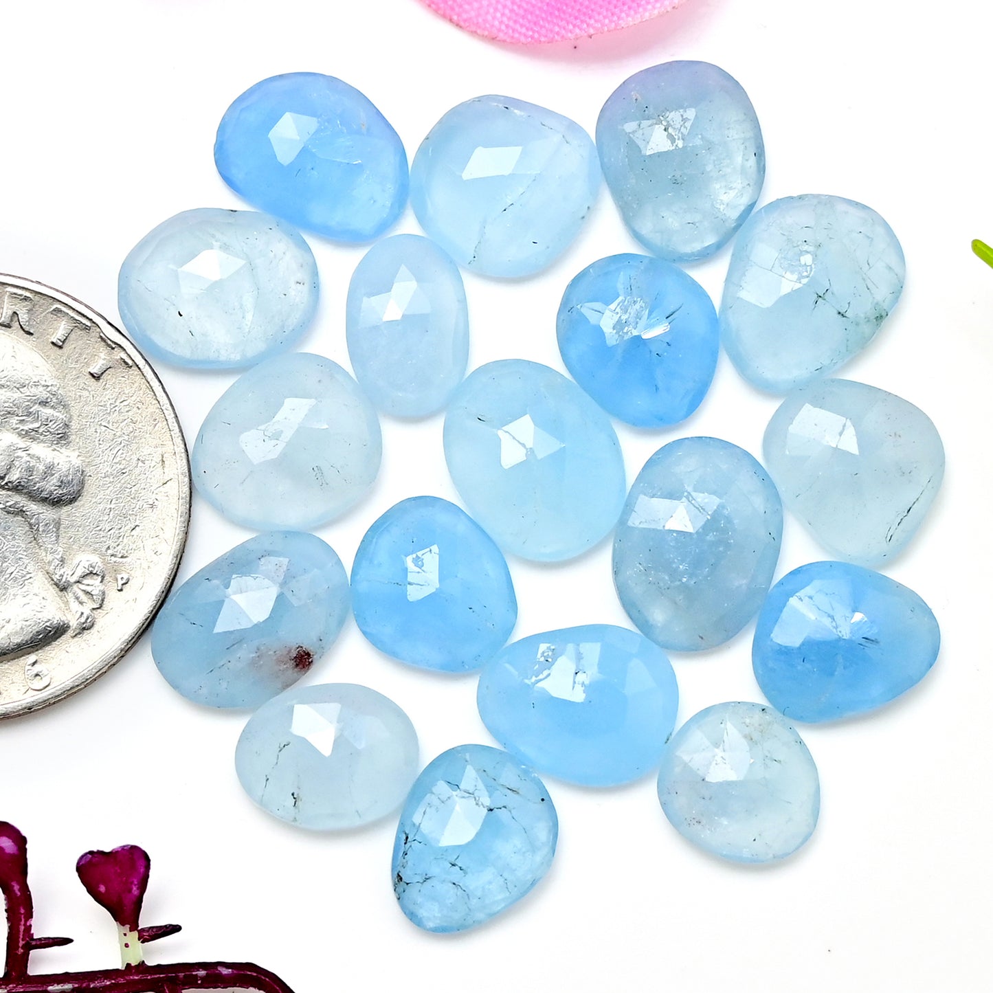 57,6 ct natürlicher Aquamarin, facettierte Cabochons, 10 x 13 mm – 14 x 17 mm, Freiform, Edelsteinpaket der Güteklasse AA, insgesamt 11 Stück