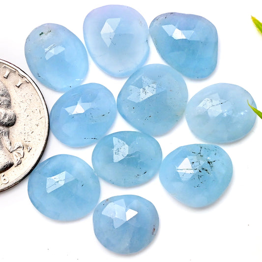 57,6 ct natürlicher Aquamarin, facettierte Cabochons, 10 x 13 mm – 14 x 17 mm, Freiform, Edelsteinpaket der Güteklasse AA, insgesamt 11 Stück