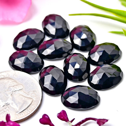 41,90 ct Schwarzer Onyx-Rosenschliff-Cabochon 7 x 10 mm – 9 x 14 mm, Edelsteinpaket der Güteklasse AA, insgesamt 15 Stück