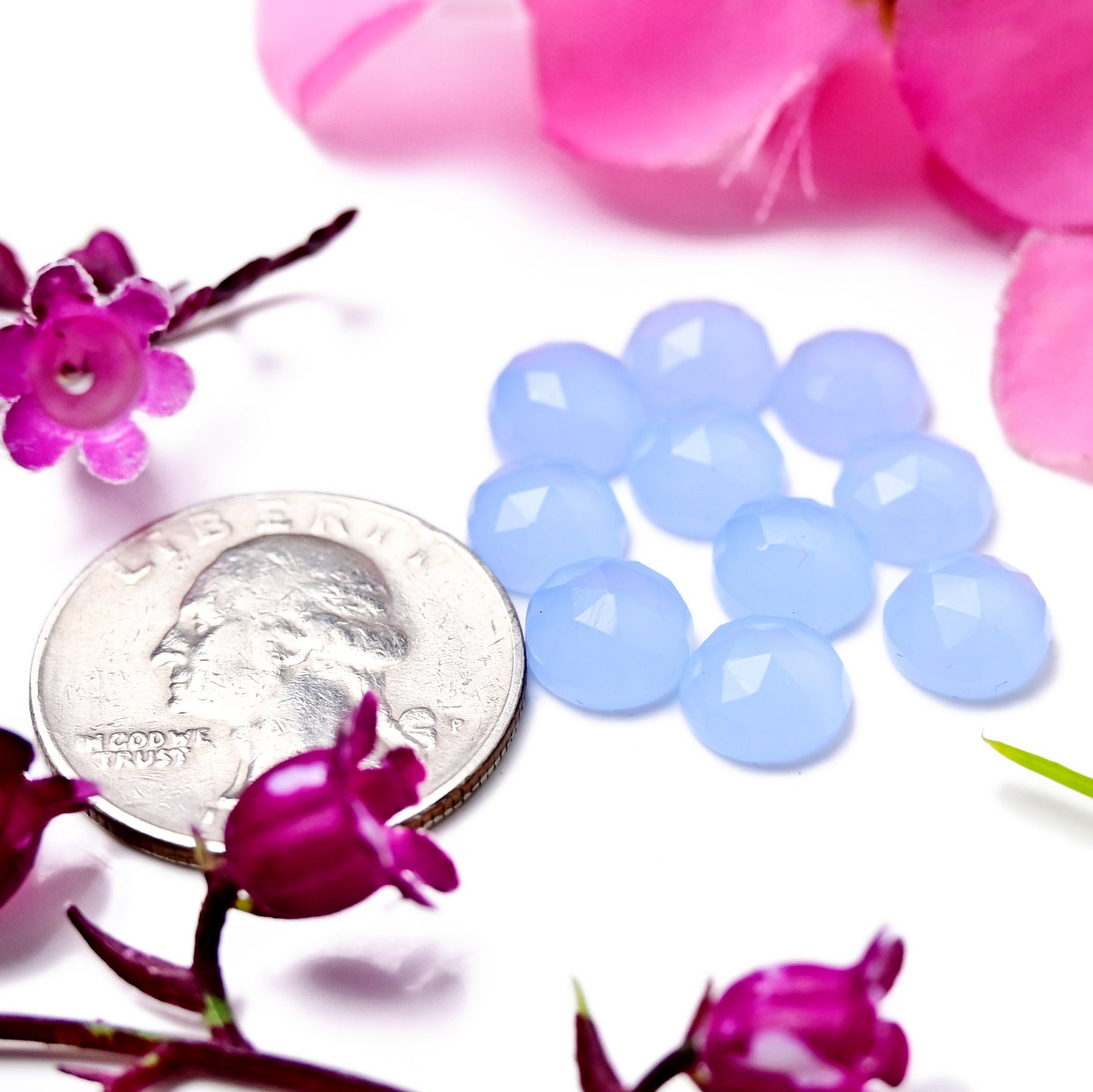 31,4 Karat blauer Chalcedon im Rosenschliff, 8 mm, runde Form, Edelsteinklasse AA, Paket – insgesamt 15 Stück