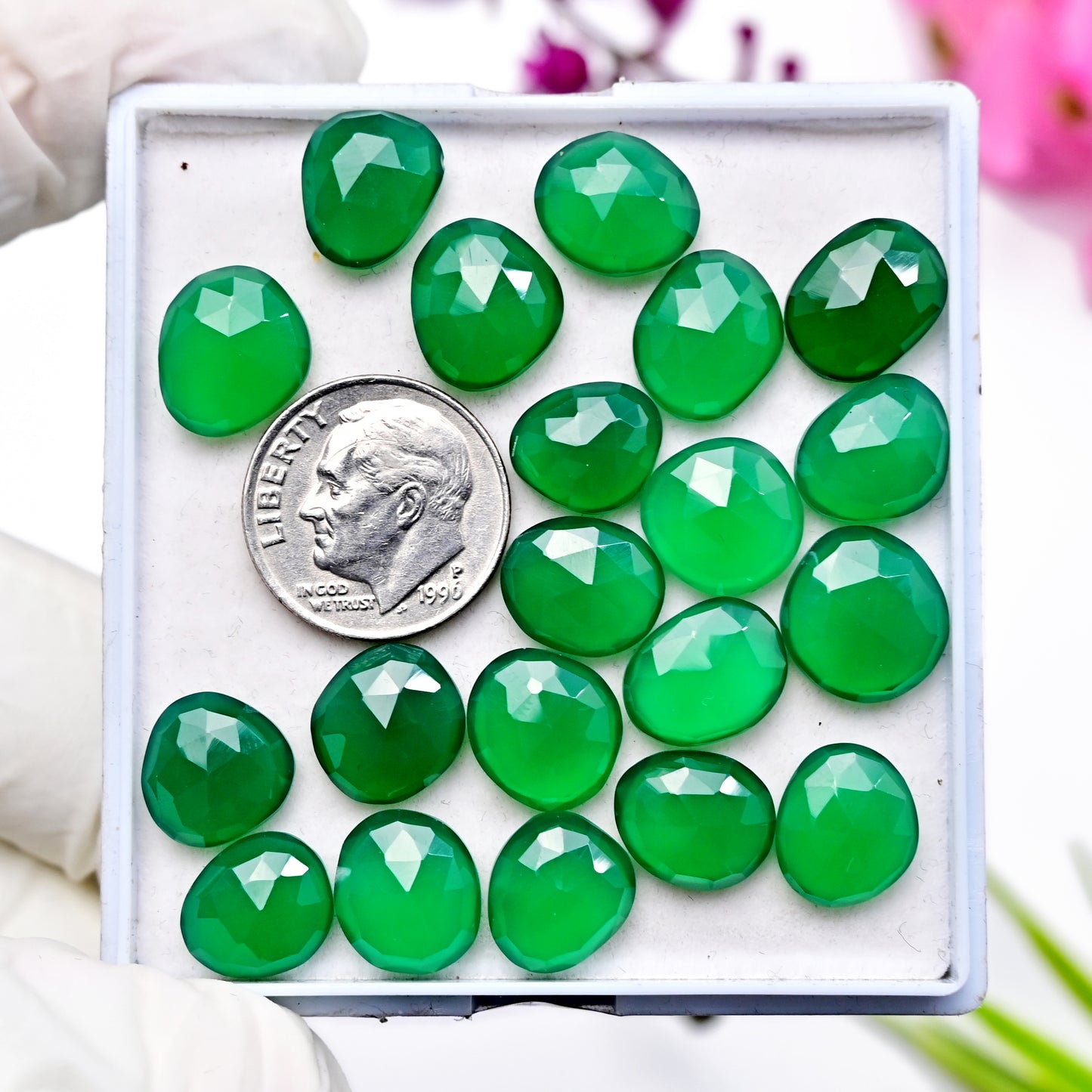 57cts Green onyx Rose Cut  8x10mm - 9x12mm AA Grade Freeform Shape Gemstone Parcel - Total 20 Pcs