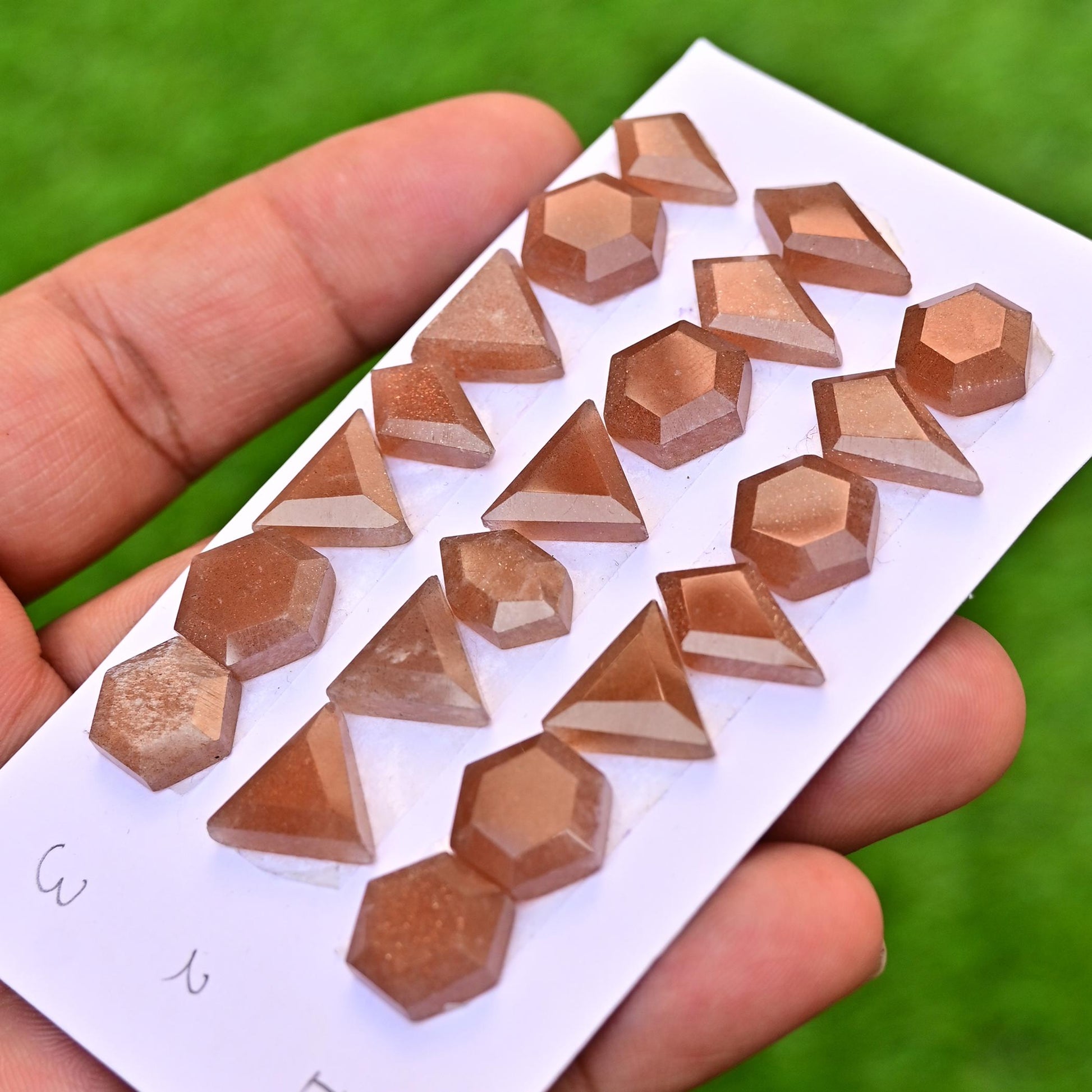 7 pieces Sunstone Faceted Cut Cabochon 10x17mm - 12x12mm Mix Shape Faceted Flat Back Super Fine Quality Cabochon for making jewelry