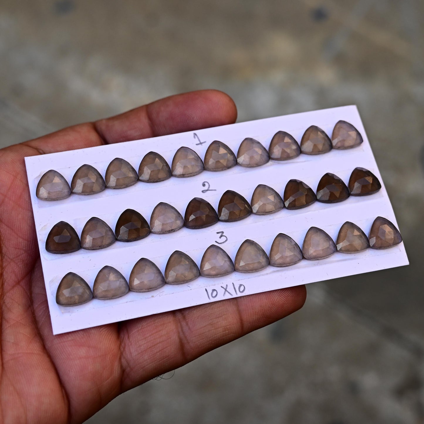 10 pcs Smoky Quartz Cabochon CALIBRATED Trillian Shape 10x10mm Quartz Flat back Super Fine Quality Semi Precious Gemstone for Making Jewelry