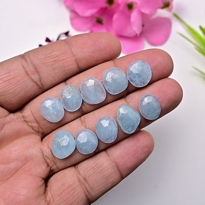 57,6 ct natürlicher Aquamarin, facettierte Cabochons, 10 x 13 mm – 14 x 17 mm, Freiform, Edelsteinpaket der Güteklasse AA, insgesamt 11 Stück