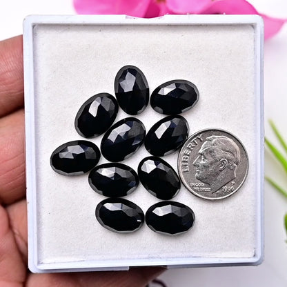 41,90 ct Schwarzer Onyx-Rosenschliff-Cabochon 7 x 10 mm – 9 x 14 mm, Edelsteinpaket der Güteklasse AA, insgesamt 15 Stück