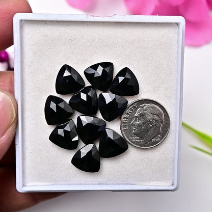 41,90 ct Schwarzer Onyx-Rosenschliff-Cabochon 7 x 10 mm – 9 x 14 mm, Edelsteinpaket der Güteklasse AA, insgesamt 15 Stück